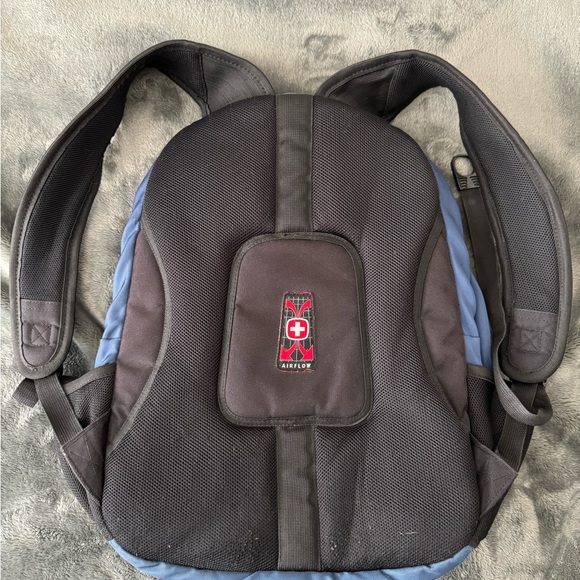Swiss Army Airflow laptop backpack pre owned - Picture 7 of 13